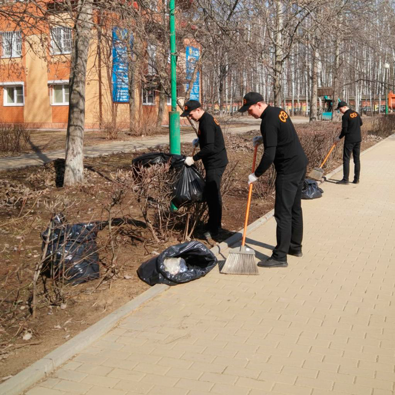 Уборка территории  в Николаевске-на-Амуре